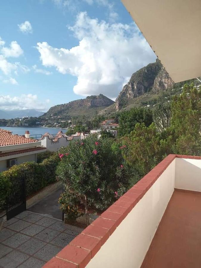 Casa Vacanze Sicilia Bedda Seaside Santa Flavia Exterior foto
